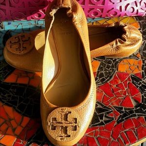 ✨[TORY BURCH] Reva Flats✨